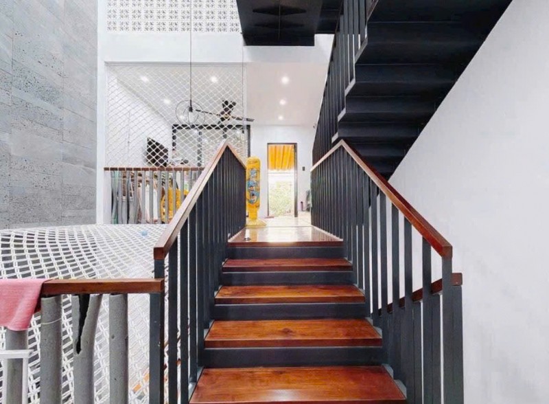 Nhà đẹp 4 tầng Lâm Văn Bền, Quận 7 - 5x20m - xe hơi ngủ nhà - giá 12,3 tỷ