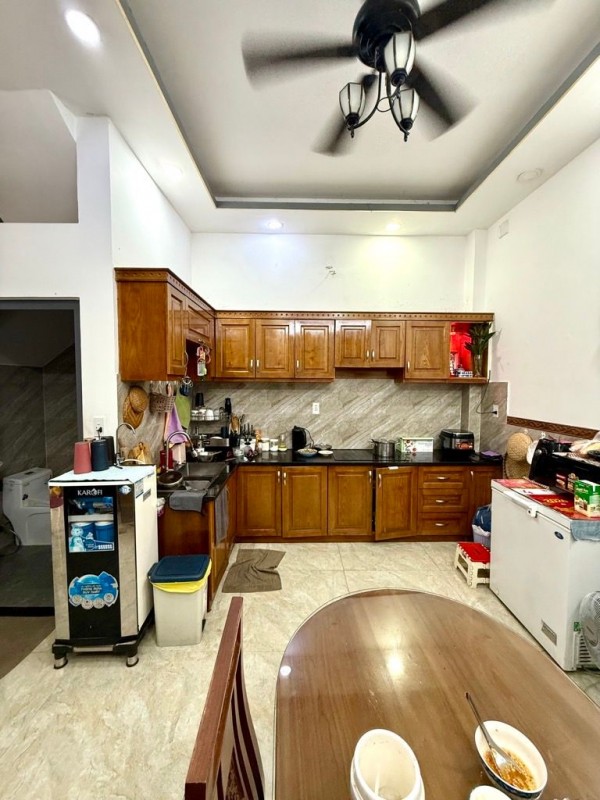 NHÀ BÌNH LỢI - 83M2 - 2 TẦNG - MẶT TIỀN HỤT - XE HƠI VÀO NHÀ - NGANG HƠN 6M - 12.X TỶ