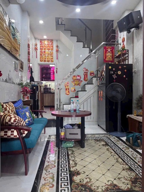 Nhà Cần Bán PHẠM PHÚ THỨ P3, Q6 - 3 TẦNG 36m2 - FULL NỘI THẤT - HẺM ÔTÔ MỘT TRỤC THẲNG - GIÁ 5.6 tỷ