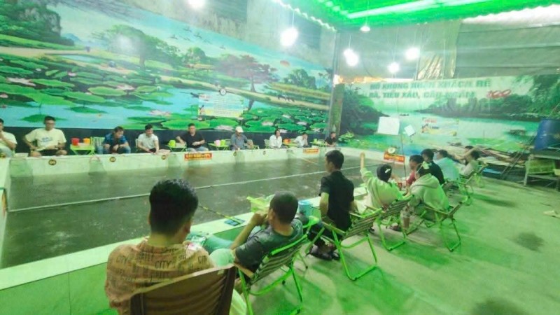 Sang lại quán Coffee và Hồ câu tôm & coffee tại Bình Chánh