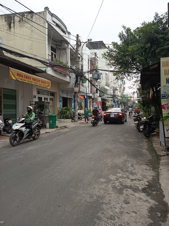 Cần Tiền Bán Nhà Hẻm Xe Hơi, Đường Bùi Thị Xuân , F3, Q Tân Bình Giá Rẻ