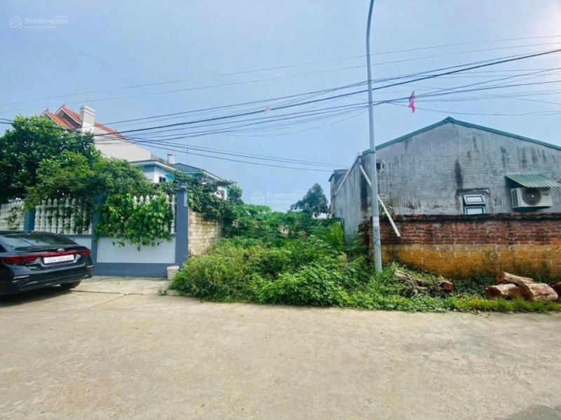 Cắt lỗ 300 triệu bán gấp đất lo cho con du học, đất sát QL21A và đại học Quốc Gia, dân cư kín