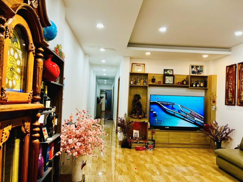 CẦN BÁN NHÀ 214M2 4X50 NHÀ CẤP 4 MT ĐƯỜNG HUỲNH BÁ CHÁNH