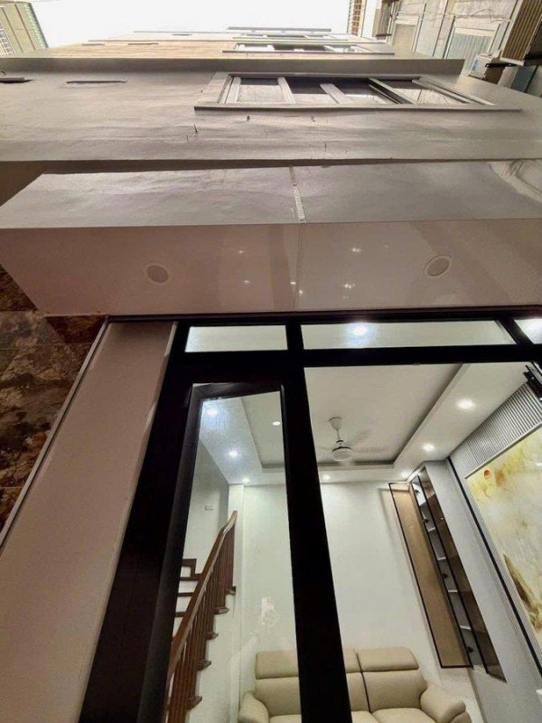 GỐC LÕI ĐỐNG ĐA - NGÕ NÔNG BA GÁC - LÔ GÓC HAI THOÁNG - NĂM TẦNG KIÊN CỐ - NỘI THẤT SANG XỊN - SỔ