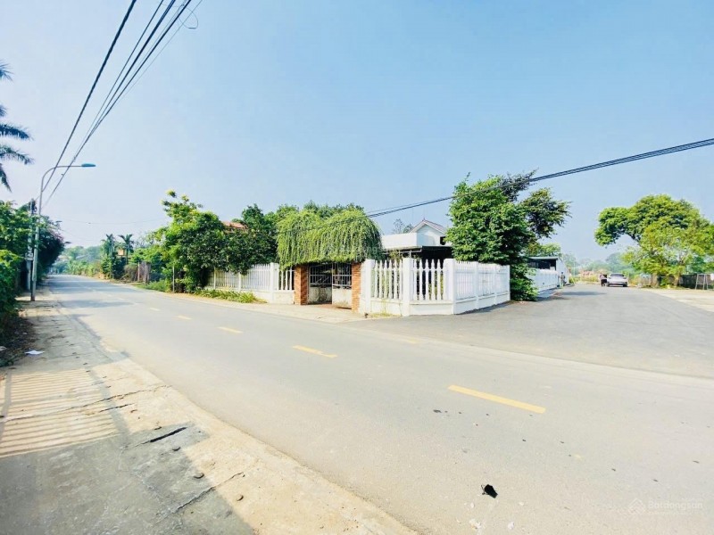 Bán đất tại xã Hòa Lạc - Hà Nội, giá siêu hời, 106m2