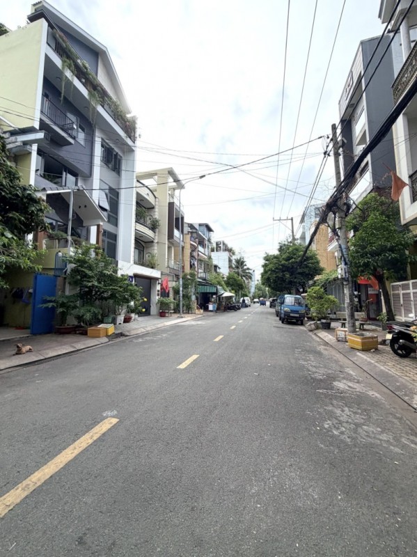 Bán nhà Mặt tiền Trần Thủ Độ - gần Văn Cao, Nguyễn sơn, 4,4x18m, 4 Tầng, 4PN,  chỉ 12,9 Tỷ.