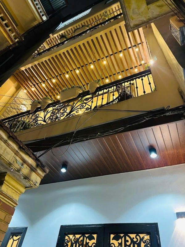 VIP BA ĐÌNH - HÀNG XÓM VIN GALLERY - NGÕ BA GÁC TRÁNH - CÁCH PHỐ VÀI BƯỚC CHÂN - FULL NỘI THẤT -