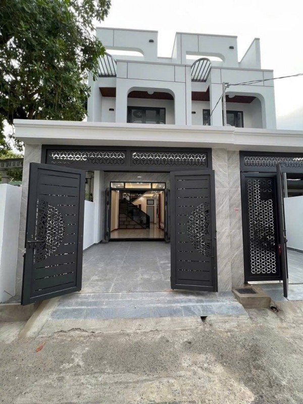 CẦN BÁN NHÀ SỔ RIÊNG 1LẦU 1TRỆT

 GẦN CƯ XÁ  PHÚC HẢI P. TÂN PHONG - BIÊN HOÀ