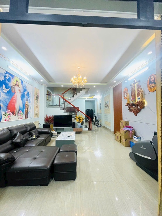 CHÍNH CHỦ Cần Bán Nhanh Căn Nhà Lầu Đổ Thật Phun Ban Công Sổ Riêng Thổ Cư Tại Biên Hòa, TP Đồng Nai
