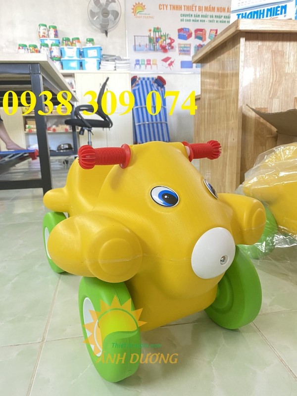 Xe chòi chân nhựa cho bé, xe chòi chân đôi nhựa cho bé