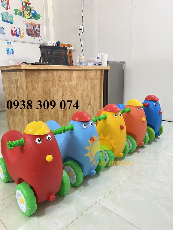 Xe chòi chân nhựa cho bé, xe chòi chân đôi nhựa cho bé