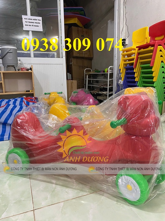 Xe chòi chân nhựa cho bé, xe chòi chân đôi nhựa cho bé