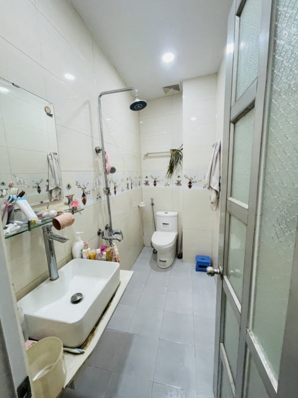 Bán nhà đường Kha Vạn Cân, Linh Trung, Thủ Đức, TP HCM. DT 56m2, 4 tầng. Giá - 8.5 tỷ