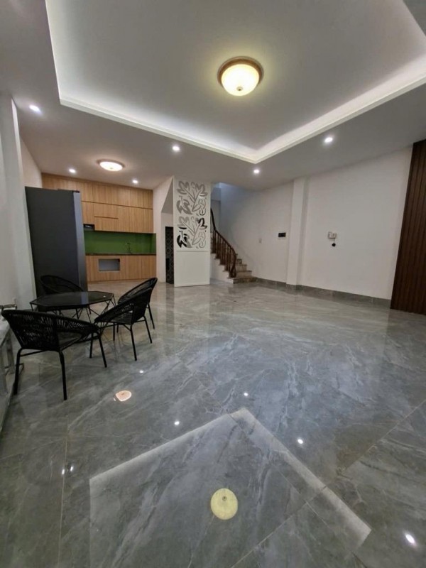 HIẾM BÁN - ĐỨC GIANG - LONG BIÊN - NHÀ DÂN XÂY CHẮC CHẮN - DIỆN TÍCH RỘNG THOÁNG - 58M - NHỈNH 7 TỶ