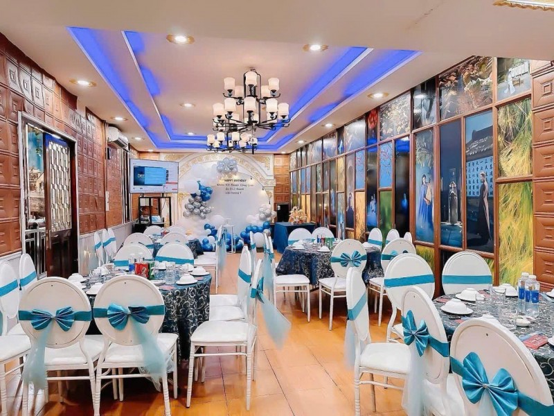 Gò Vấp ! SANG NHƯỢNG GẤP NHÀ HÀNG LÀNG HOA , Vị trí đắc địa: MT đường bờ kè kv sầm uất, Tel : 