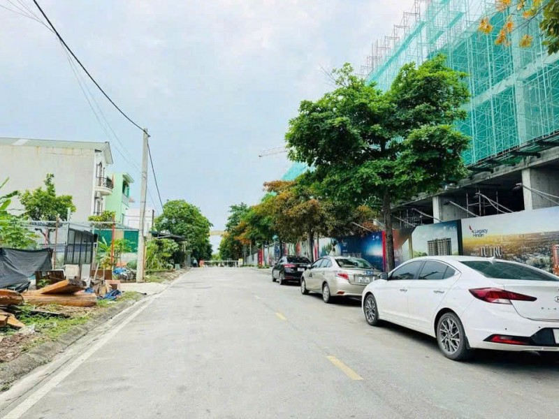 BÁN ĐẤT NGAY SÁT UBND XÃ HÒA LẠC - 0332861467