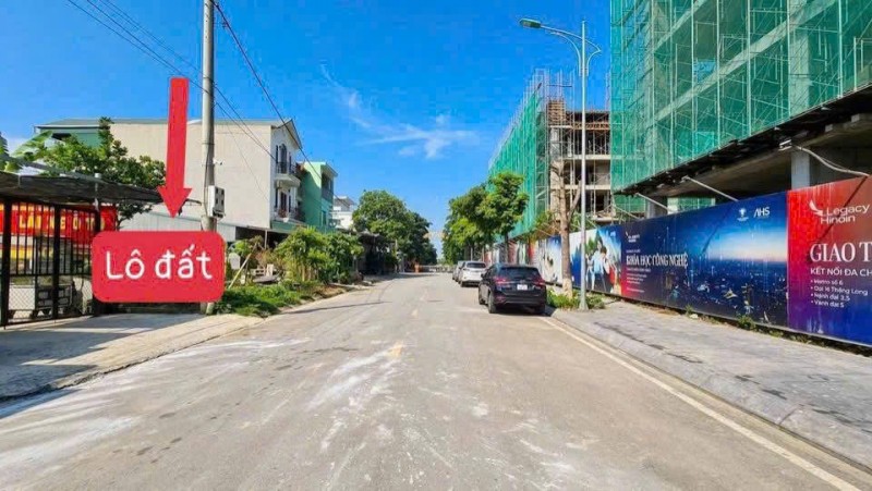 BÁN ĐẤT NGAY SÁT UBND XÃ HÒA LẠC - 0332861467