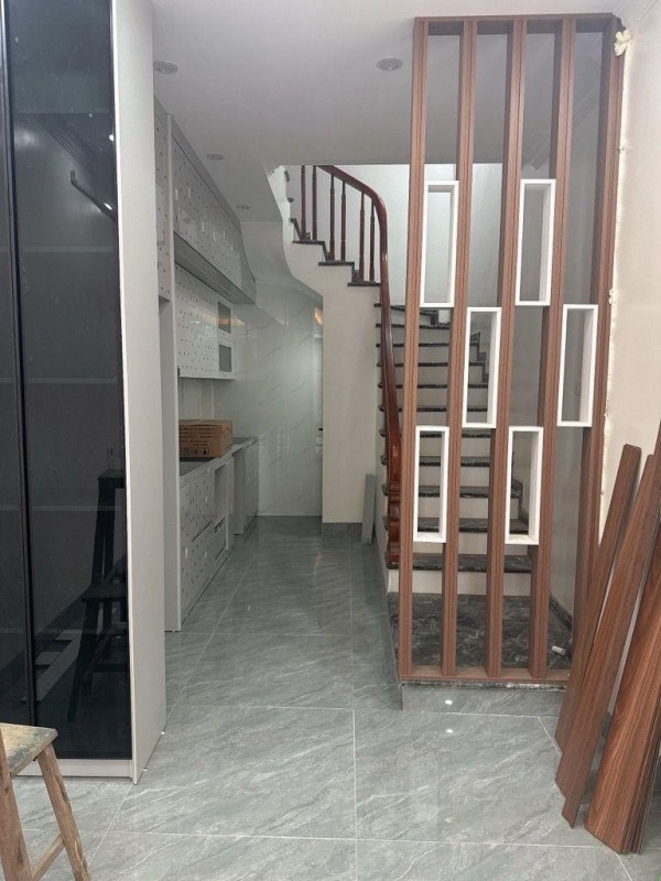 BÁN NHÀ - ĐỨC GIANG - VIỆT HƯNG - NHÀ 5 TẦNG DÂN XÂY MỚI TINH - THIẾT KẾ HIỆN ĐẠI  - 31M - NHỈNH 7
