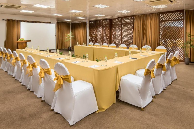 (Chính chủ) bán tòa khách sạn mặt phố Cửa Bắc đã xây 12 tầng 56 phòng, mặt tiền 6.8m, 218 tỉ