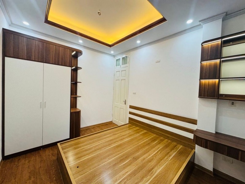 Bán nhà Việt Hưng- Dân Xây- Oto- Thang Máy- Ngõ Nông 48m 6 tầng nhỉnh 10 tỷ(TL)