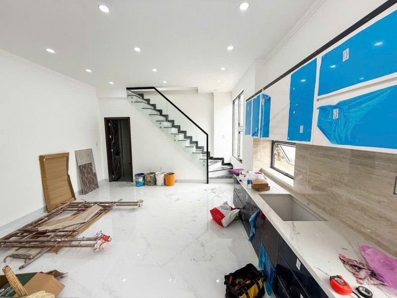 Bán nhà 1 trệt 1 lầu mới gần bờ kè bửu long, P. TRấn Biến giá chỉ 2.5 tỷ