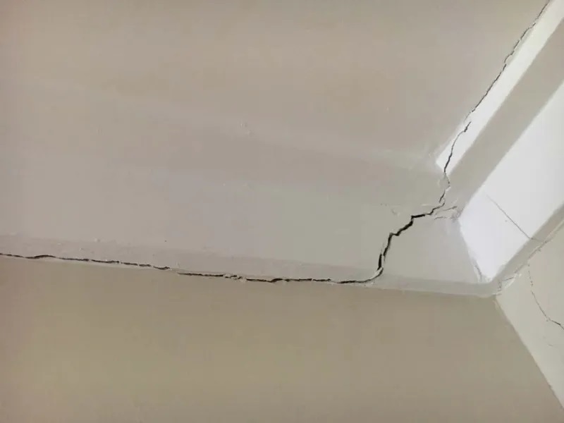 Những Nguyên Nhân Dẫn Đến Sụt Nền Và Nứt Tường Khi Xây Nhà