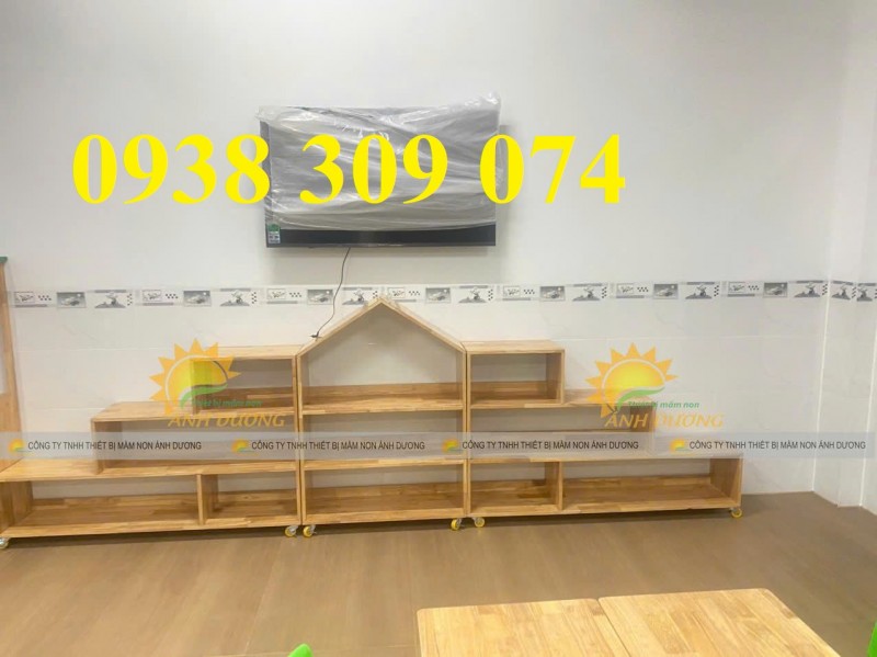 Kệ tủ gỗ trẻ em mầm non, kệ gỗ montessori cho lớp mầm non