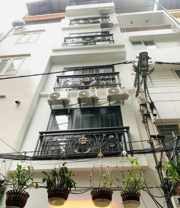 Bán Nhà Quan Hoa, Cầu Giấy – 50M2 – 5 TẦNG – LÔ GÓC –GIÁ TỐT –NHÀ ĐẸP LONG LANH - FULL NỘI THẤT XỊN