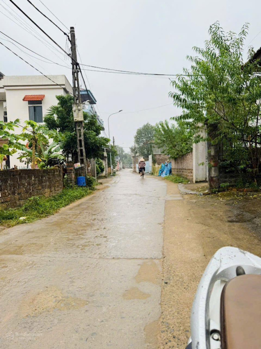 Bán đất full thổ cư tại trục chính liên xã Hạ Bằng tiềm năng đầu tư cao, Ba Bước ra CNC HOà Lạc và