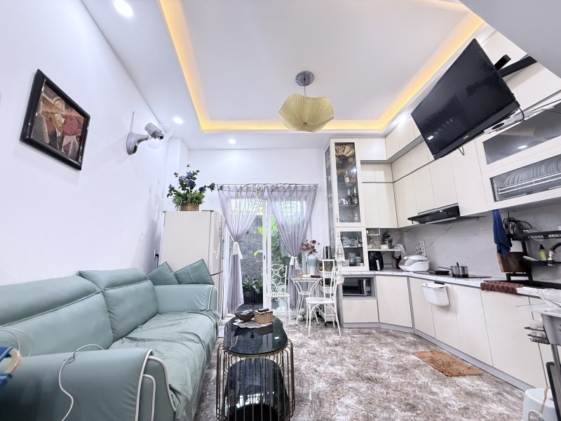 Bán nhà đường 160, Tăng Nhơn Phú A, Q9. Thủ Đức, TP HCM. DT 52m2, 2 tầng.  Giá 5,18  tỷ.