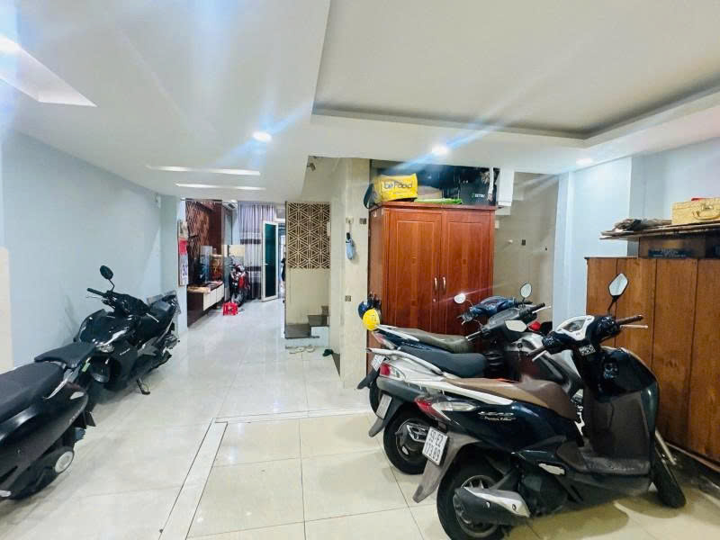Bán nhà Hẻm nhựa 6m, Trần Thị Trọng ( CỐng Lở), 5,4x15m, 5 Tầng - 4PN, Sổ A4,  8,9 Tỷ.