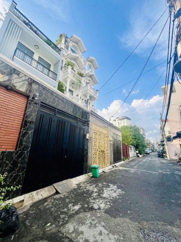 Bán Đất - hẻm 6m Nguyễn Thái Sơn - gần Dương Quảng Hàm, 10x27m, XD 7 Tầng, 18,9 Tỷ.