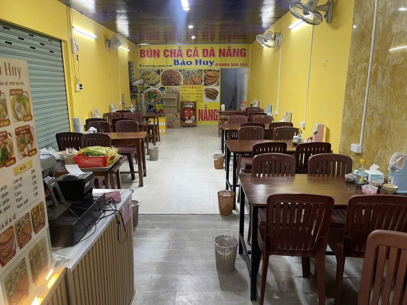 Quận 9  ! SANG QUÁN BÚN CÁ HOẶC SANG MẶT BẰNG, NGAY NGÃ BA ĐỐI DIỆN CỔNG VINHOME Gs103, Tel :