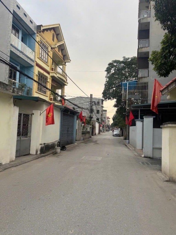 BÁN ĐẤT MAI LÂM ( ĐÔNG ANH) - MẶT TIỀN RỘNG RÃI- GẦN HỒ ĐIỀU HÒA MÁT MẺ - 80M- SUỴT 7 TỶ