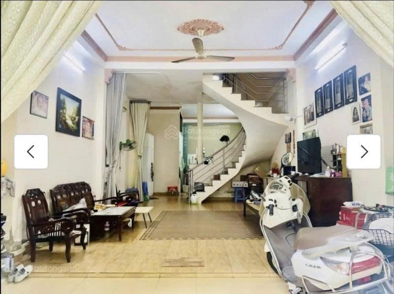Bán nhà Mặt tiền Lê Cao Lãng - giao Văn Cao, ChợTân Hương, 4.3x10,5m, 2 tầng - 2PN, 5,8 tỷ