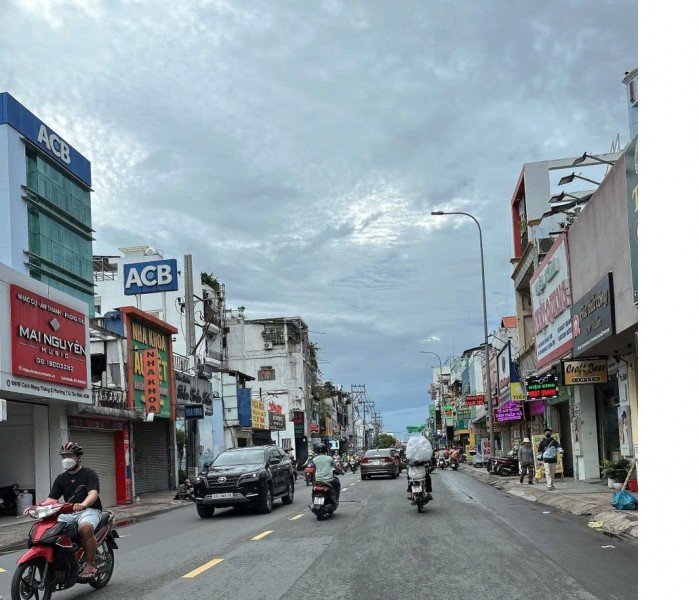 Bán nhà VỊ TRÍ ĐẸP HXT ngang 5.3m 122m2 CMT8 KD buôn bán gần BV Thống Nhất sát 19 tỷ.
