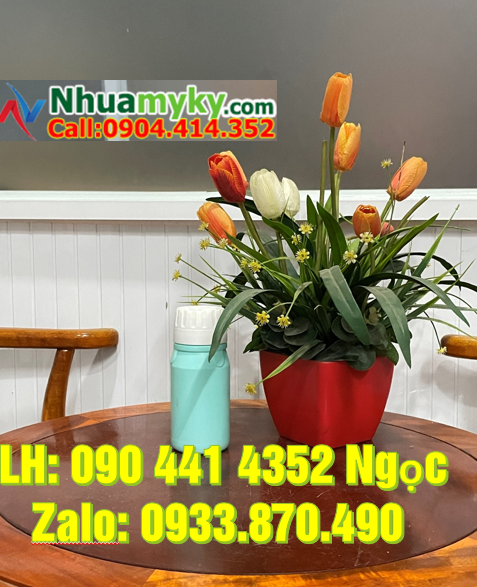 Chai nhựa 500ml đựng hương liệu khử mùi, chai nhựa 1 lít đựng chất nhờn 