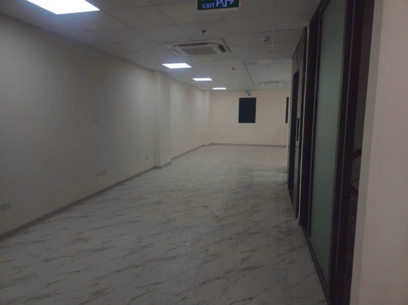 Gía cực rẻ bán nhà 10 tầng trong khu đấu giá Tân Triều - Văn Quán - Tổng Cụ 5 . 130m2