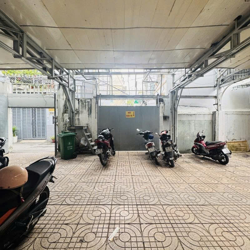 Bán nhà 1 Đời chủ - Hẻm 1/ Nguyễn Văn Đậu - gần Phan Đăng Lưu, 15x23m, 2 Tầng, 35 Tỷ.