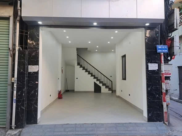 Cho thuê cửa hàng đẹp tại ngõ 467 Lĩnh Nam