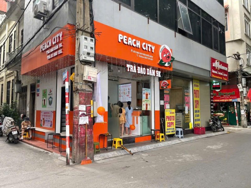 SANG NHƯỢNG 2 CỬA HÀNG TRÀ ĐÀO DẦM PEACH CITY – VỊ TRÍ KINH DOANH CỰC ĐẸP