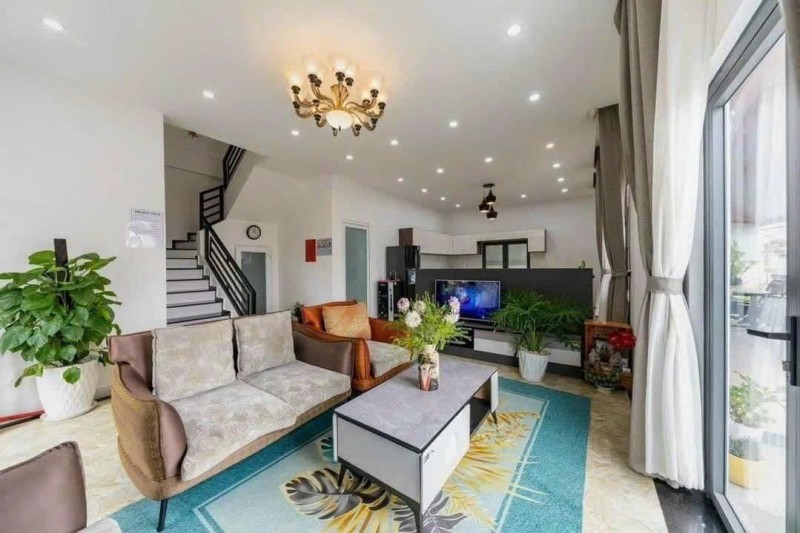 Cho thuê villa 6 phòng Nam Hồ Phường 11 Đà Lạt 24 triệu/tháng