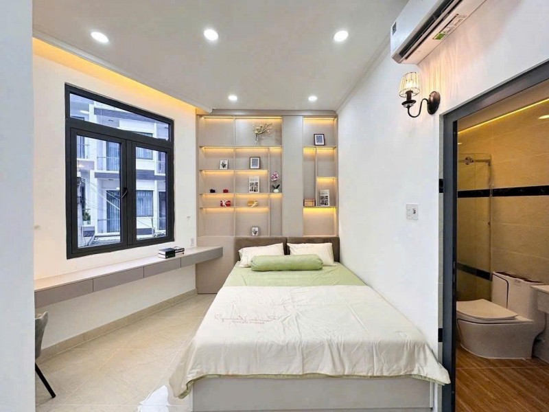 NHÀ GÓC 2 MẶT THOÁNG, HẺM XE HƠI HUỲNH TẤN PHÁT, 7.5X12M, CHỈ HƠN 8 TỶ