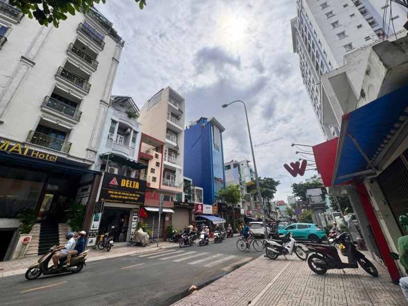 BÁN NHÀ 7 TẦNG MỚI - MẶT TIỀN Đ. NGUYỄN PHÚC NGUYÊN, QUẬN 3 - CHÍNH CHỦ  * LH GIANG GIANG: