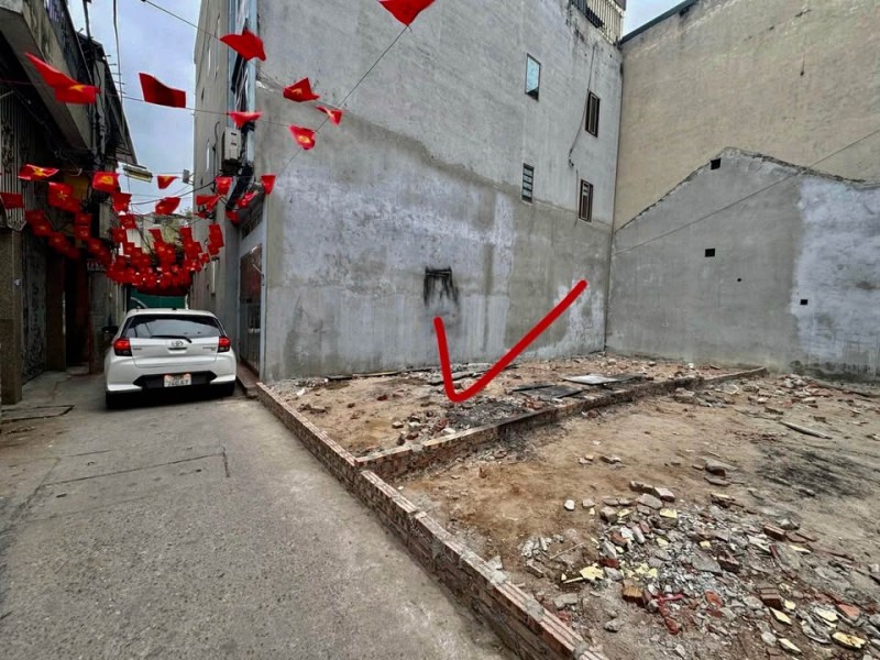Cơ Hội Vàng B.á.n Gấp Mảnh Đất Việt Hưng 50m2-hơn 8 tỷ-Ô TÔ-NGÕ THÔNG-SỔ VUÔNG-NỞ HẬU NHẸ