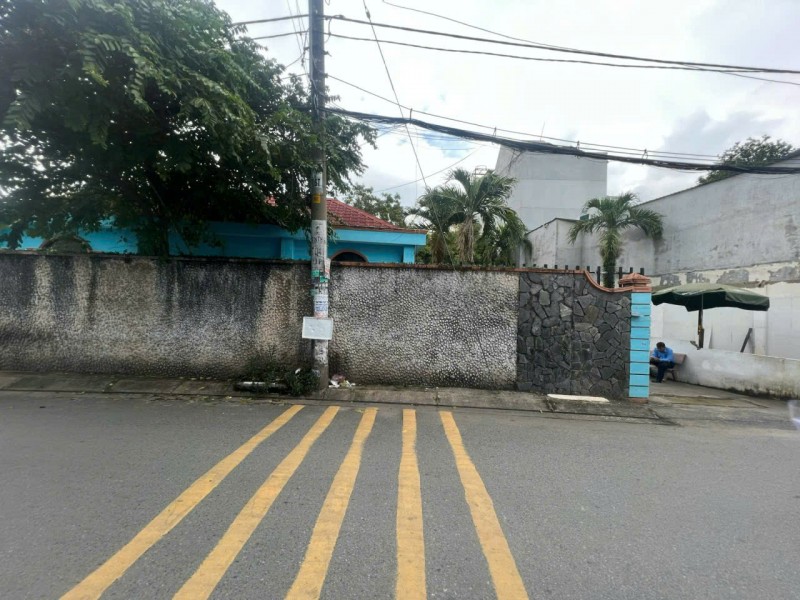 BÁN ĐẤT DIỆN TÍCH LỚN MẶT TIỀN KINH DOANH CHỢ HÓC MÔN , THỚI TAM THÔN