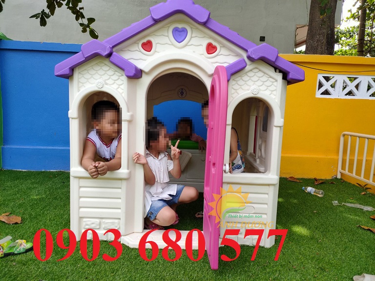 Nhà chơi cổ tích bằng nhựa cho trẻ em mầm non