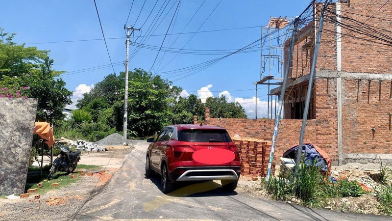 ĐẤT DÂN CẮT tại xã Diên Toàn , Cách Chợ Đông Dinh và Trường Tiểu Học Diên Toàn chỉ 150m.