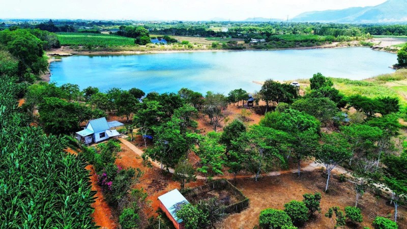 Bán lô đất view hồ đẹp - vị trí vàng tại Tam Long - HCM(Long Phước - TP Bà Rịa cũ)