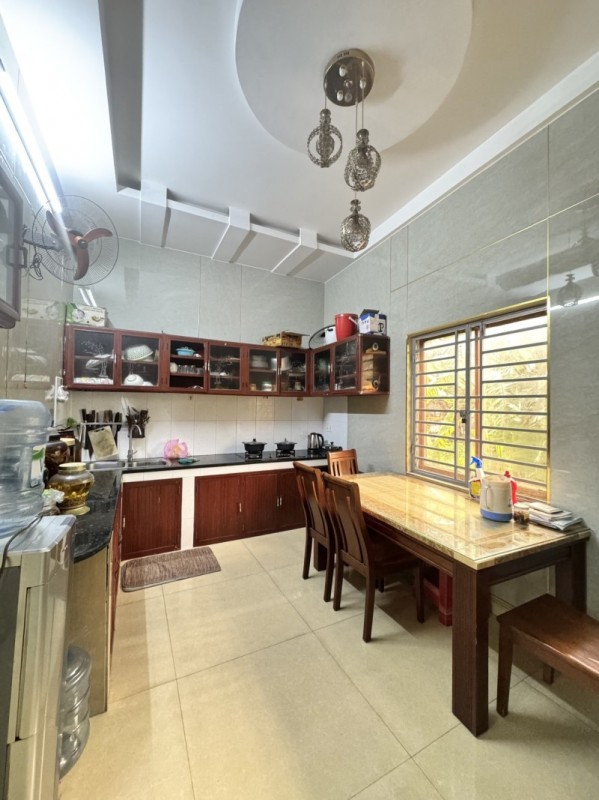 Bán nhà 3 tầng đường số 8, Linh Xuân, Thủ Đức, TP HCM. DT 50m2.  Giá  chỉ 4.9 tỷ, sổ hồng riêng,
